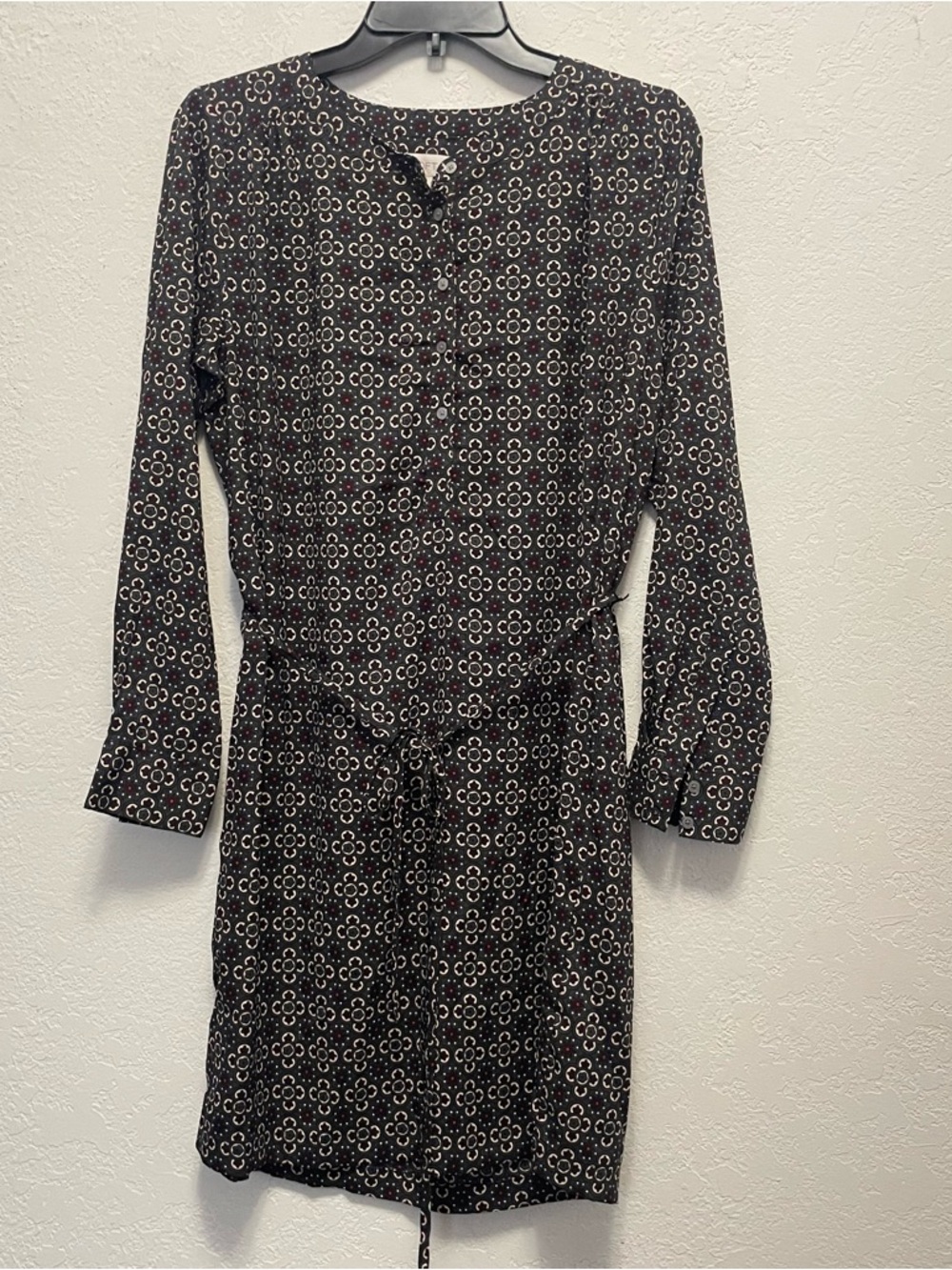 LOFT Shift Tunic Knee Length Dress Gray and Maroon Floral Women’s Size M NEW